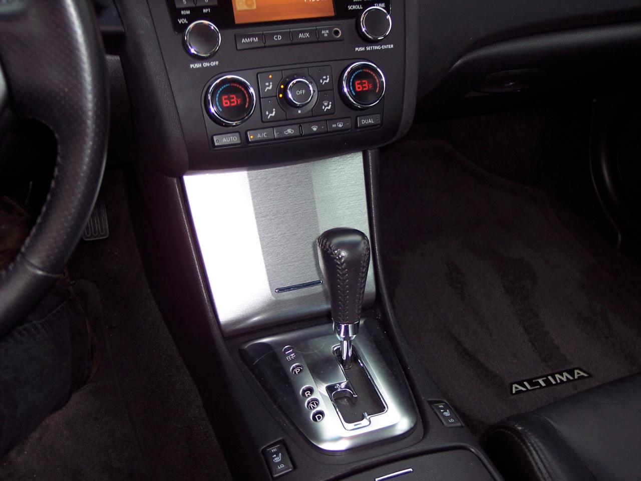 Nissan Altima 4dr Sdn I4 CVT 2.5 SL 2010