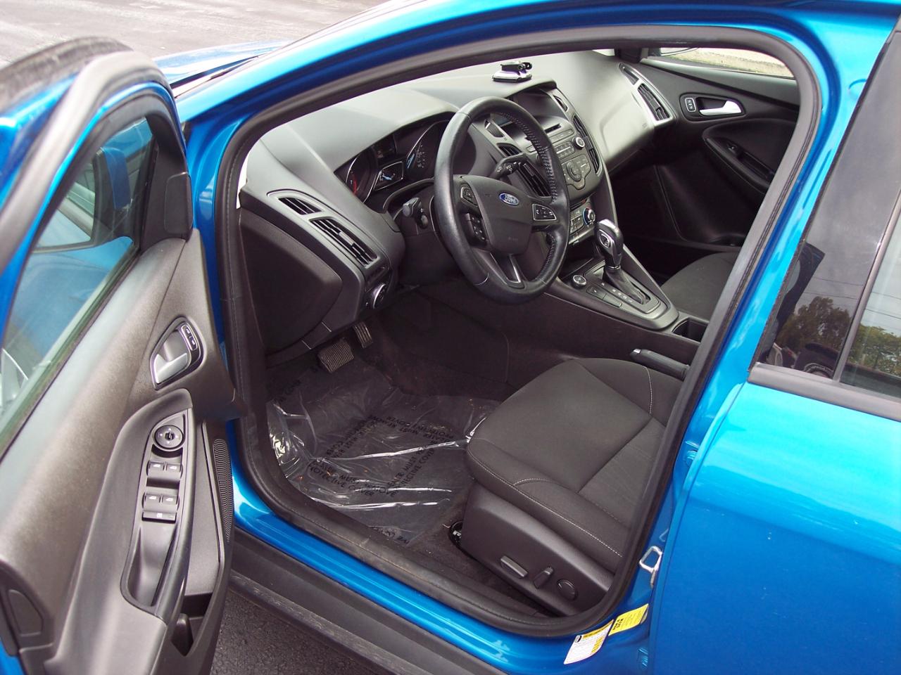 Ford Focus 4dr Sdn SE 2016