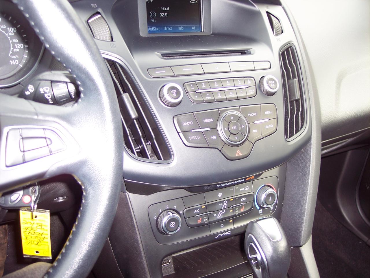 Ford Focus 4dr Sdn SE 2016