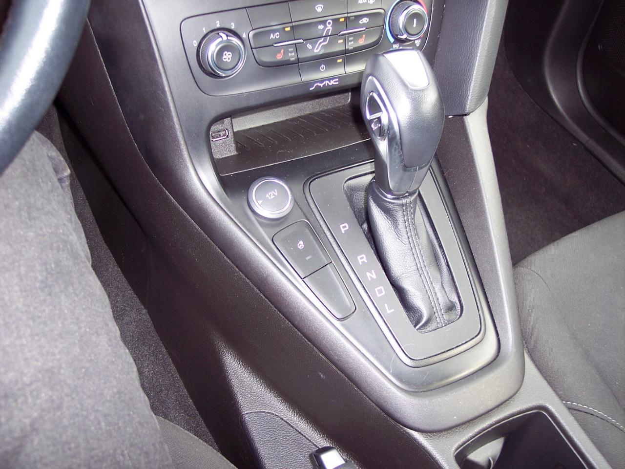 Ford Focus 4dr Sdn SE 2016