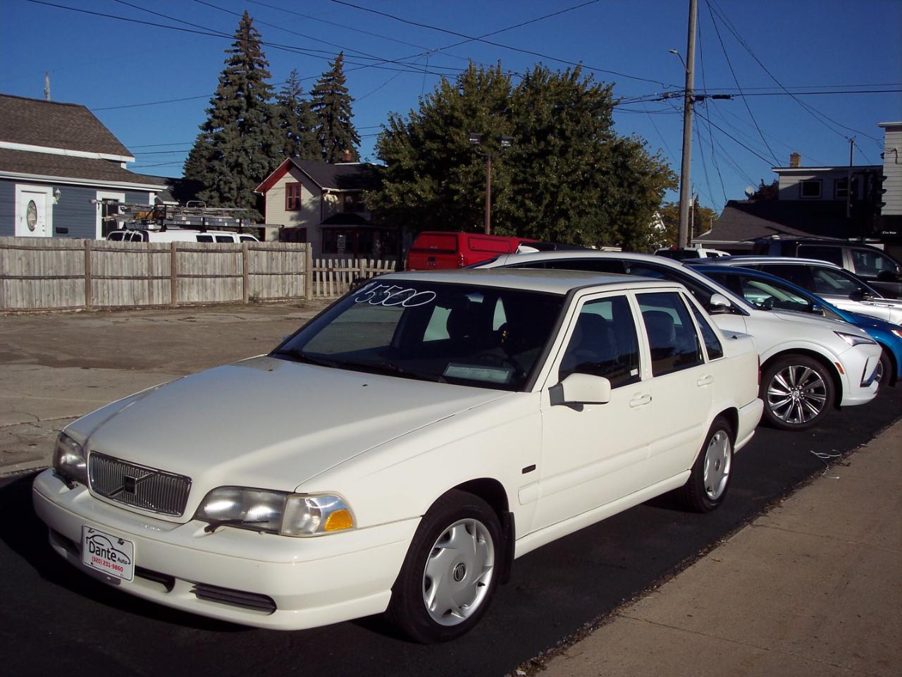 1998 Volvo S70 4dr Sdn Auto
