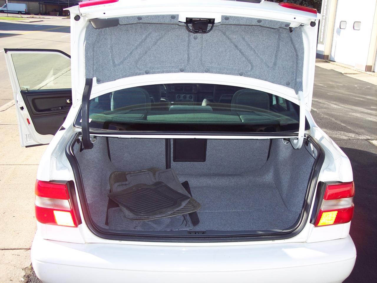 Volvo S70 4dr Sdn Auto 1998