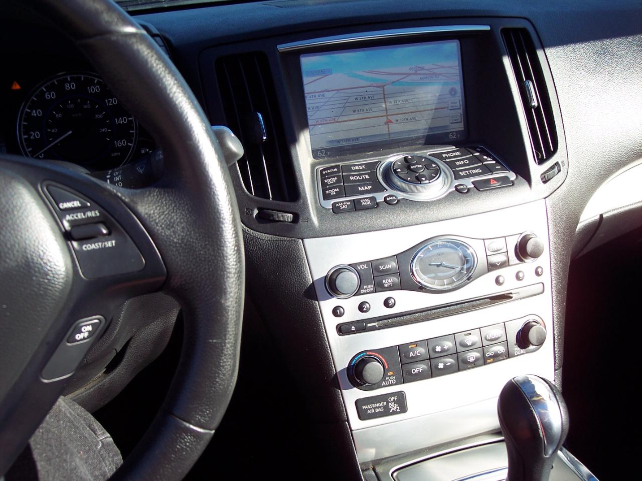 Infiniti G37 Convertible 2dr Base 2010
