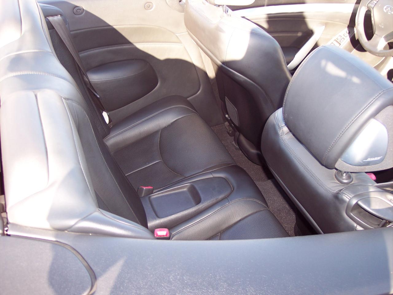 Infiniti G37 Convertible 2dr Base 2010