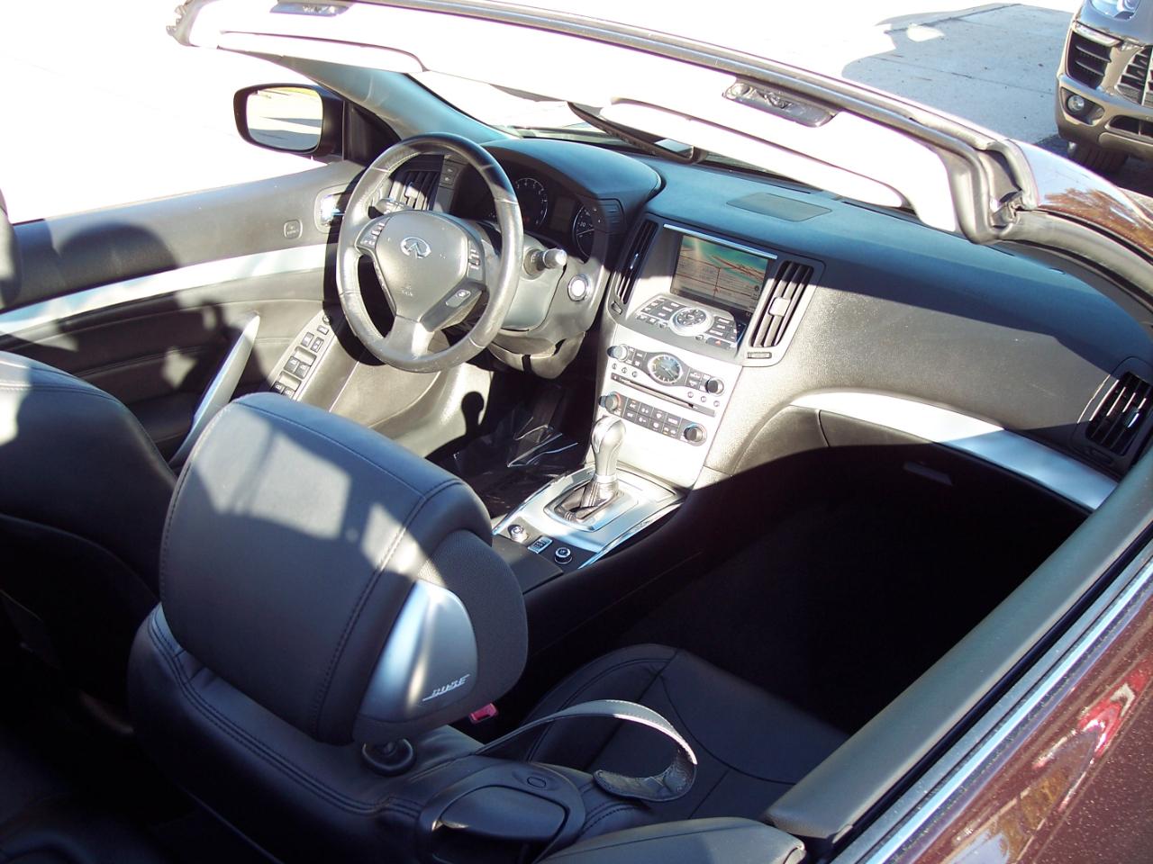 Infiniti G37 Convertible 2dr Base 2010