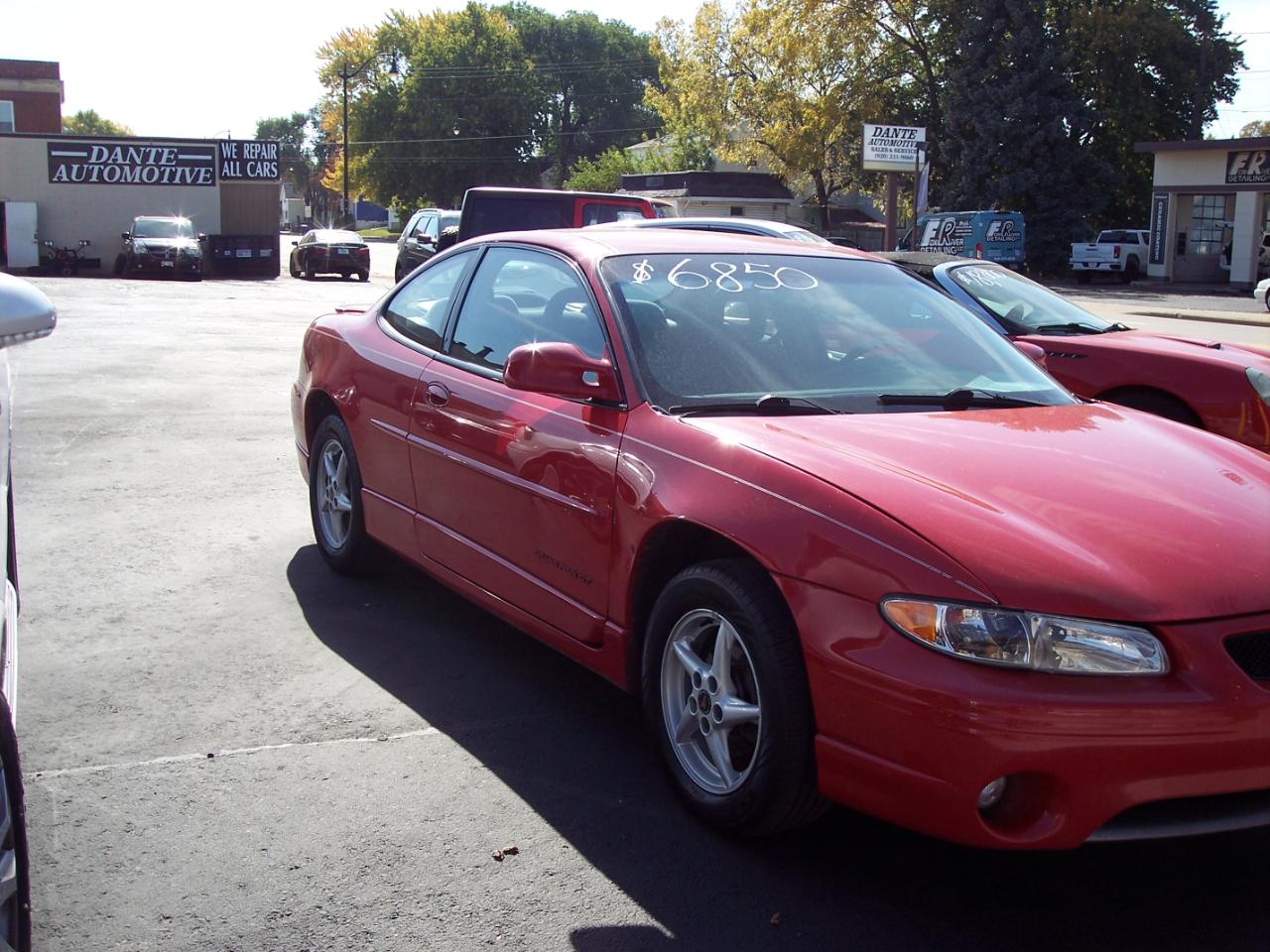 Pontiac Grand Prix 2dr Cpe GT 2000