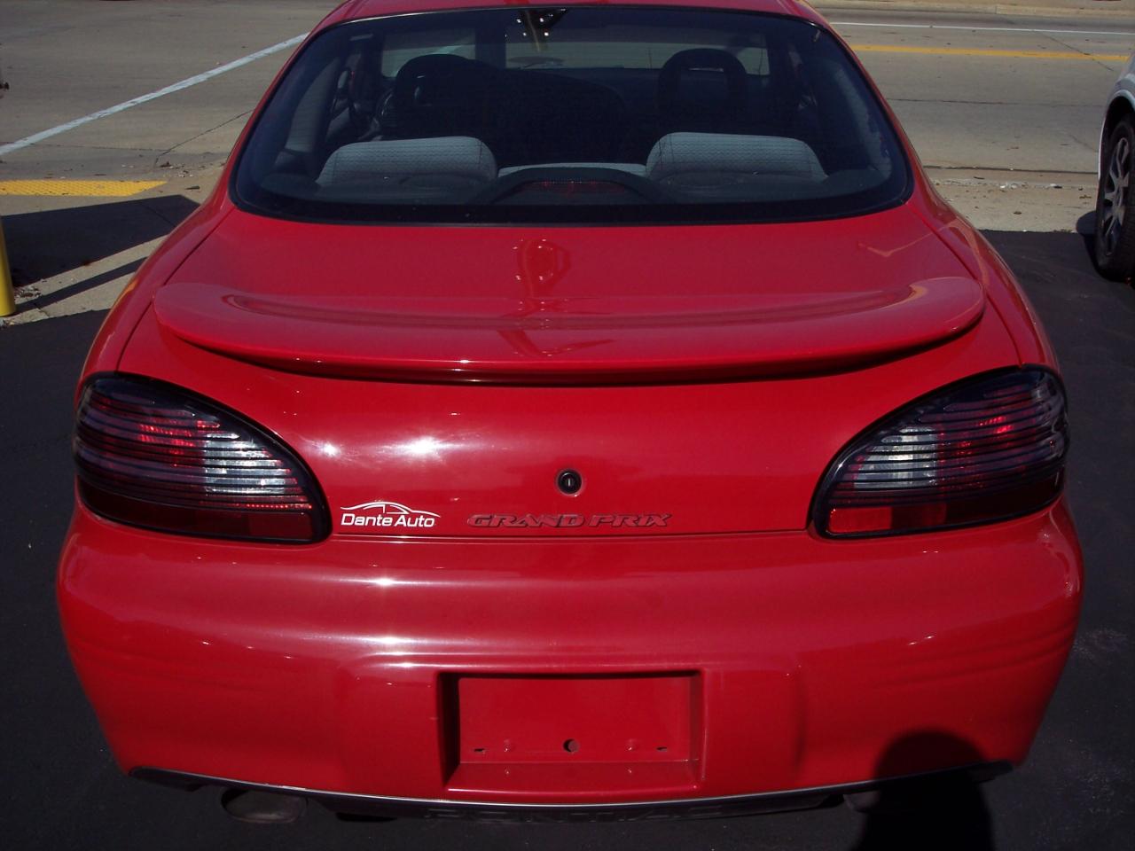 Pontiac Grand Prix 2dr Cpe GT 2000