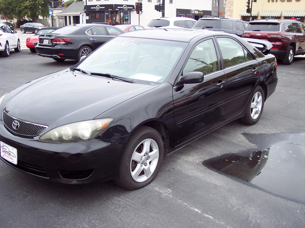 2005 Toyota Camry 4dr Sdn XLE Auto (Natl)