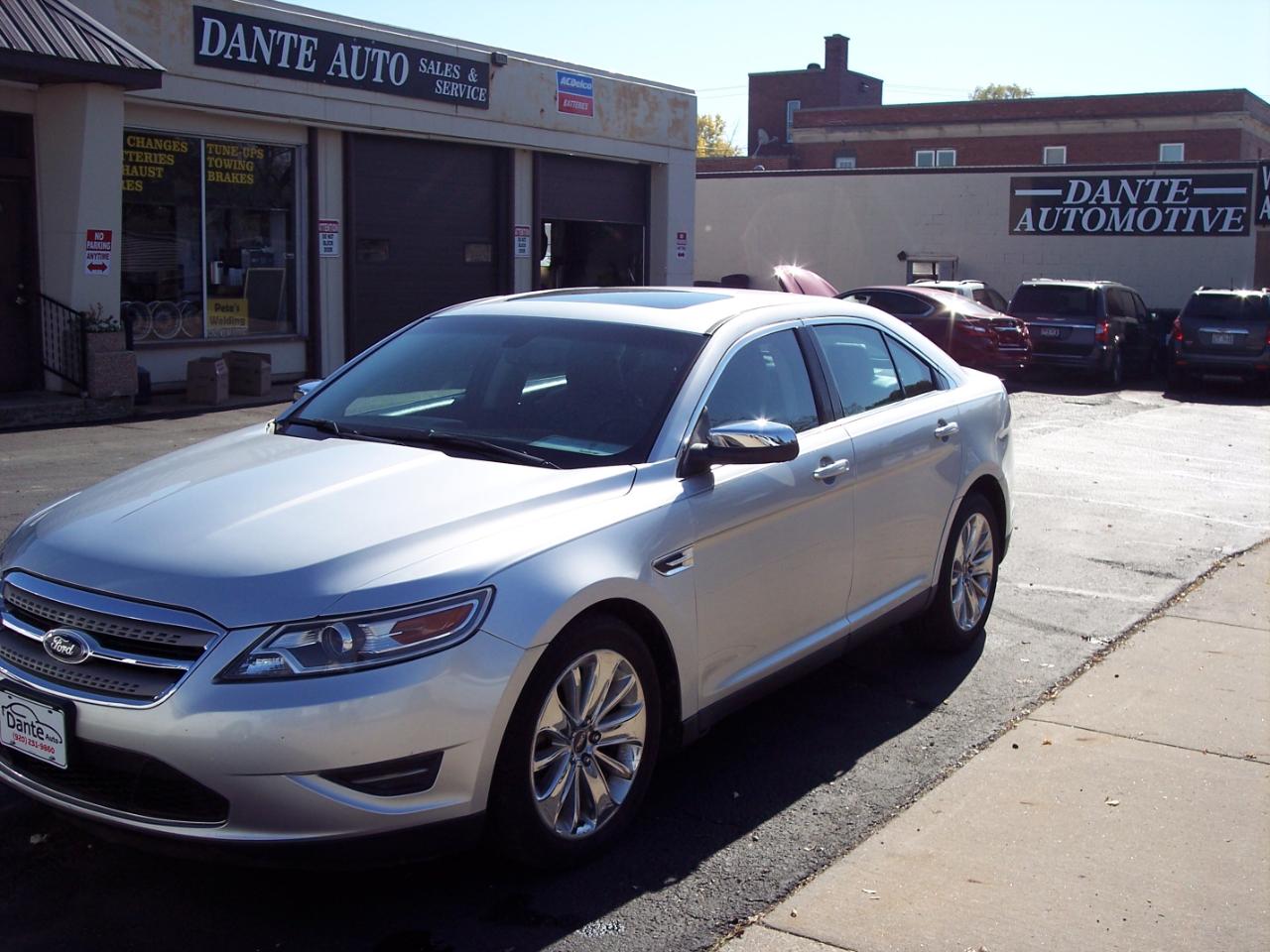 2010 Ford Taurus 4dr Sdn Limited FWD