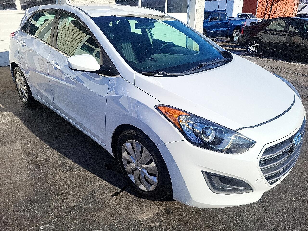 Hyundai Elantra GT Auto 2017