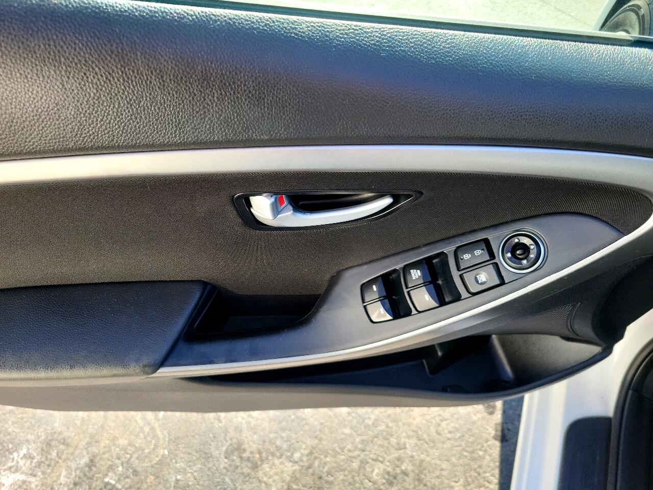 Hyundai Elantra GT Auto 2017