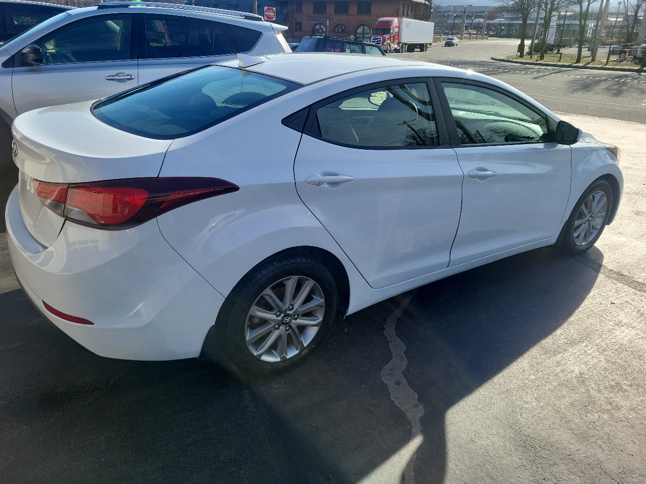 Hyundai ELANTRA GLS/SE/  2016
