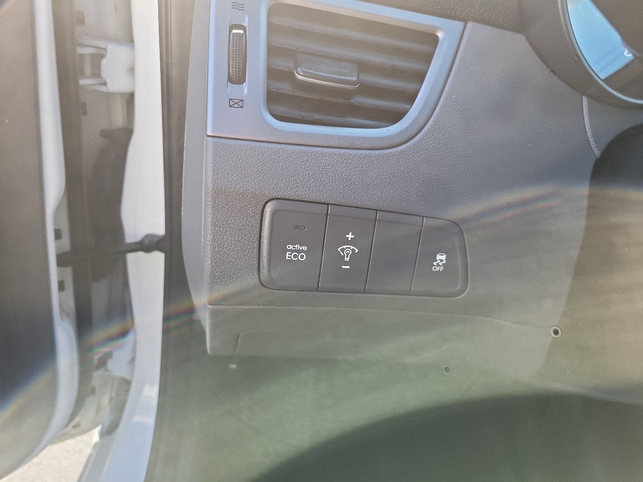 Hyundai ELANTRA GLS/SE/  2016