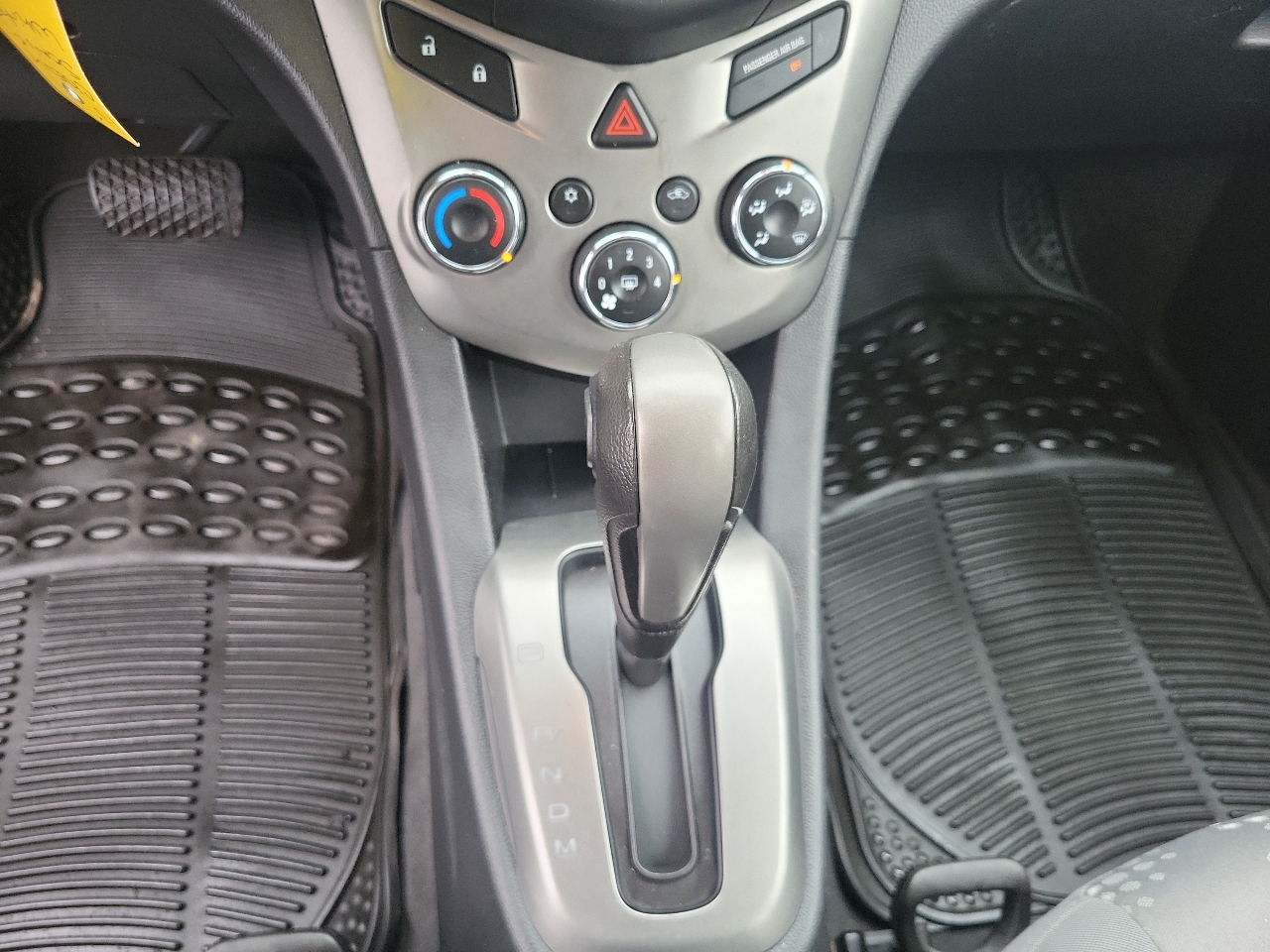 Chevrolet Sonic 4dr Sdn Auto LS 2013