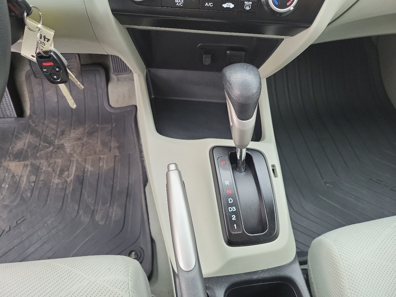 Honda Civic Sdn 4dr Auto LX 2012