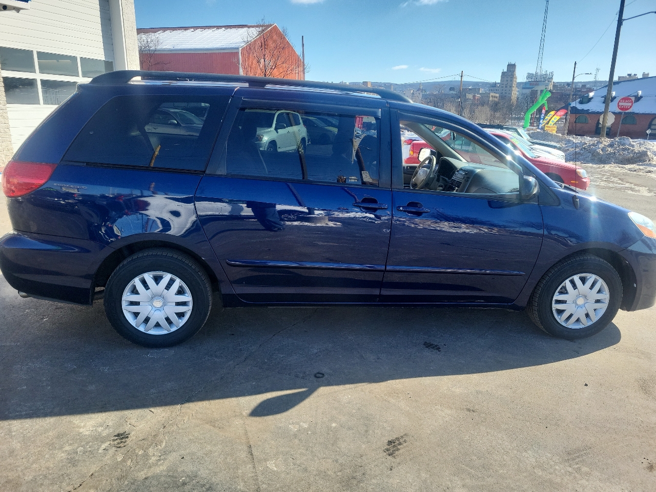 Toyota Sienna 5dr 7-Passenger Van CE FWD (Natl) 2007
