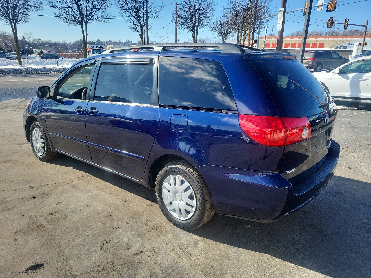 Toyota Sienna 5dr 7-Passenger Van CE FWD (Natl) 2007
