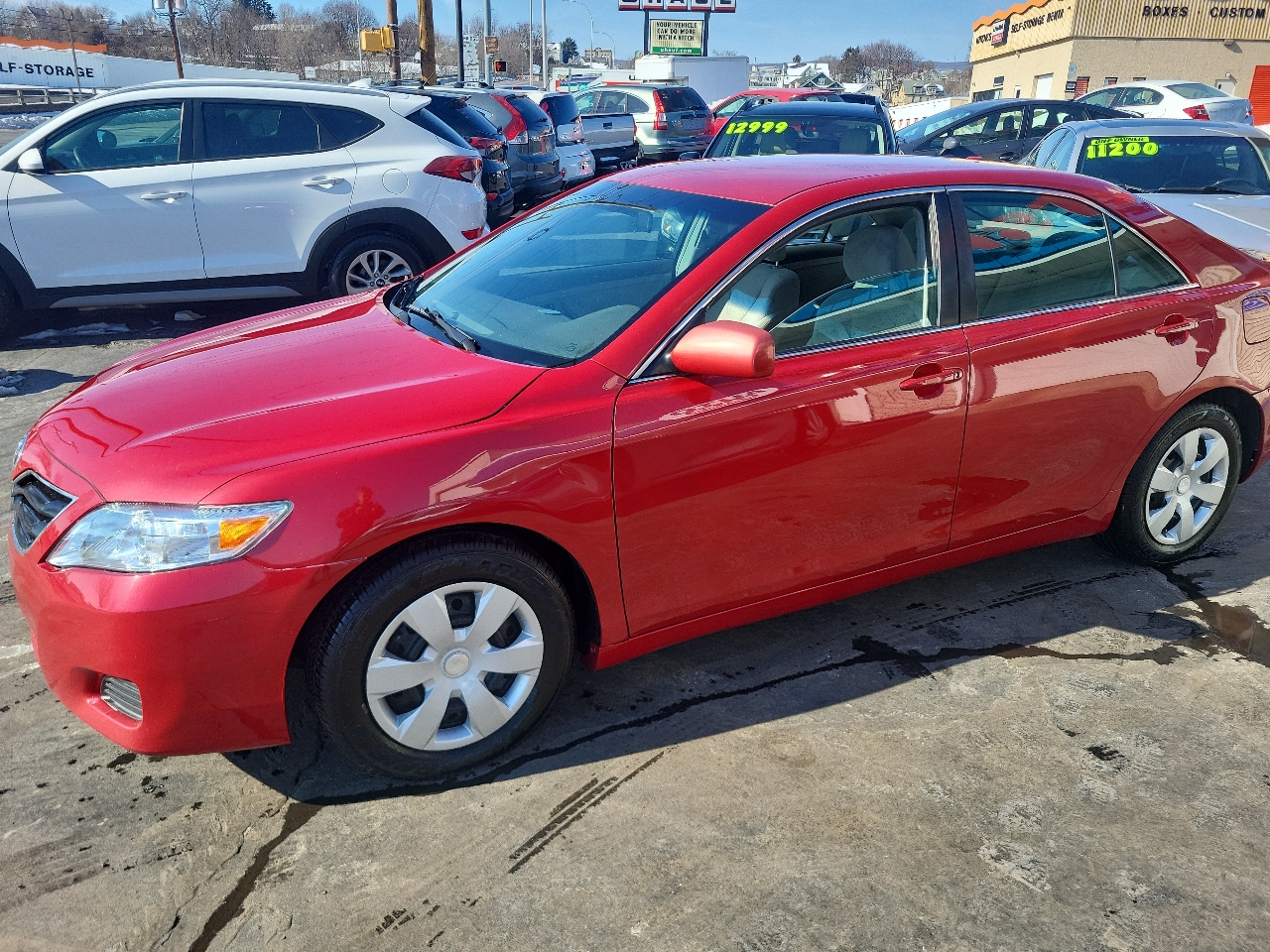 Toyota Camry 4dr Sdn I4 Man (Natl) 2010