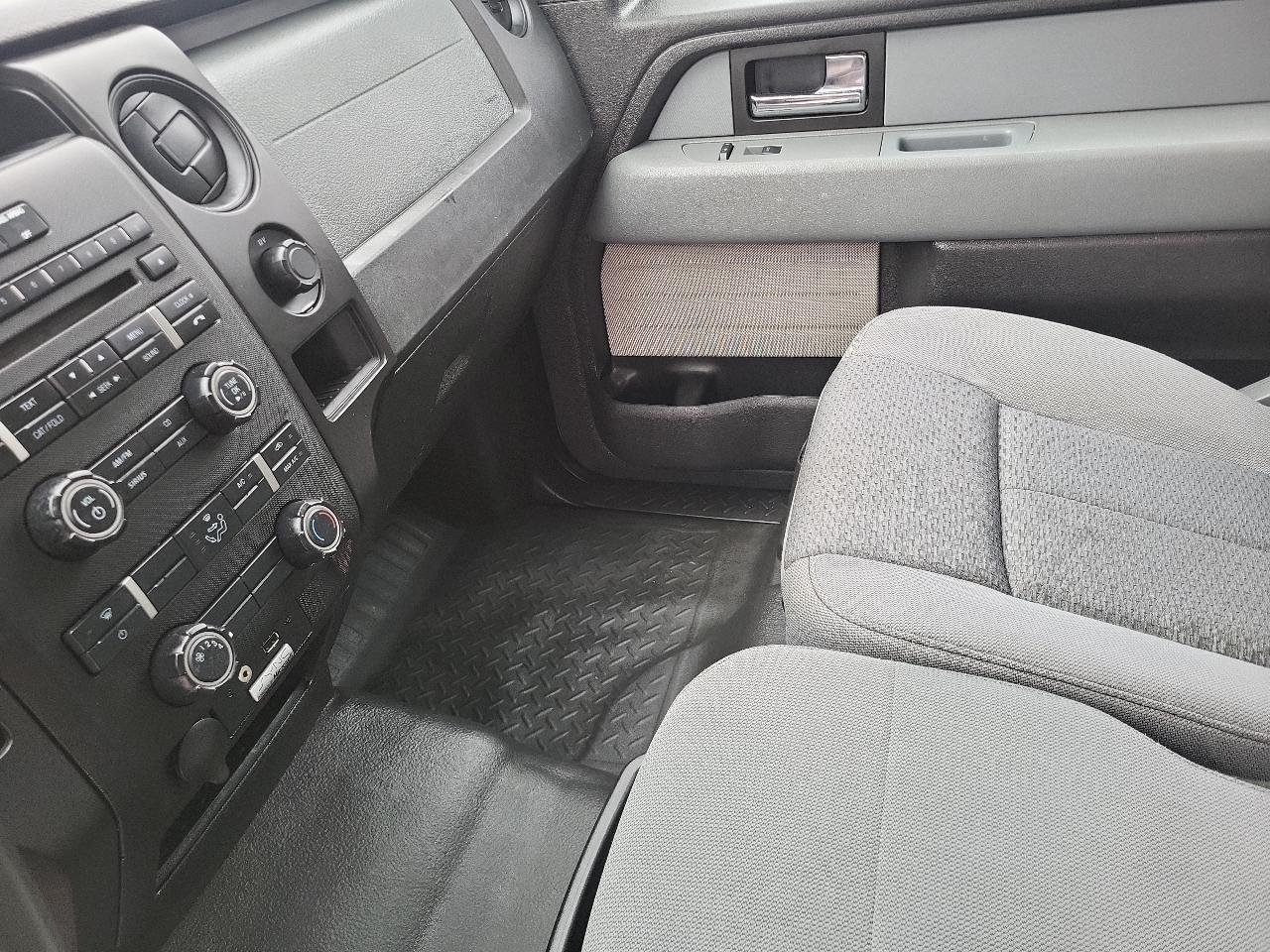 Ford F-150 4WD SuperCab 145" Lariat 2013