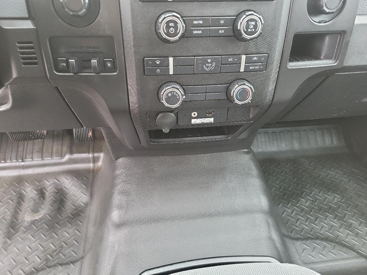 Ford F-150 4WD SuperCab 145" Lariat 2013