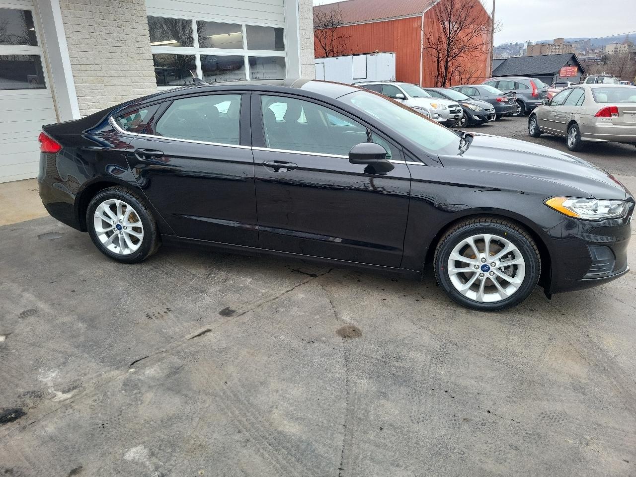 Ford Fusion SE FWD 2019