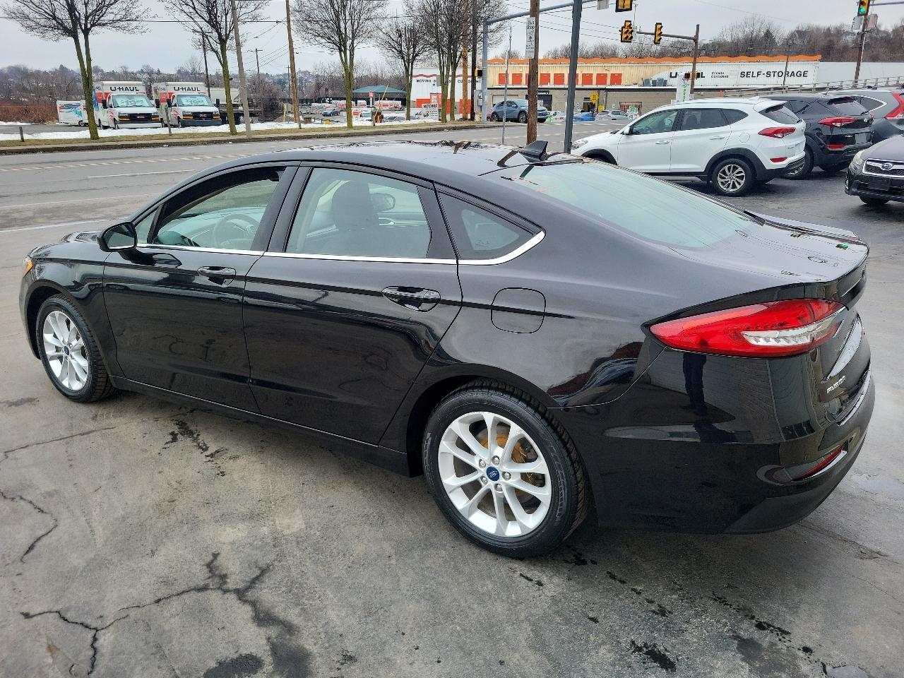 Ford Fusion SE FWD 2019