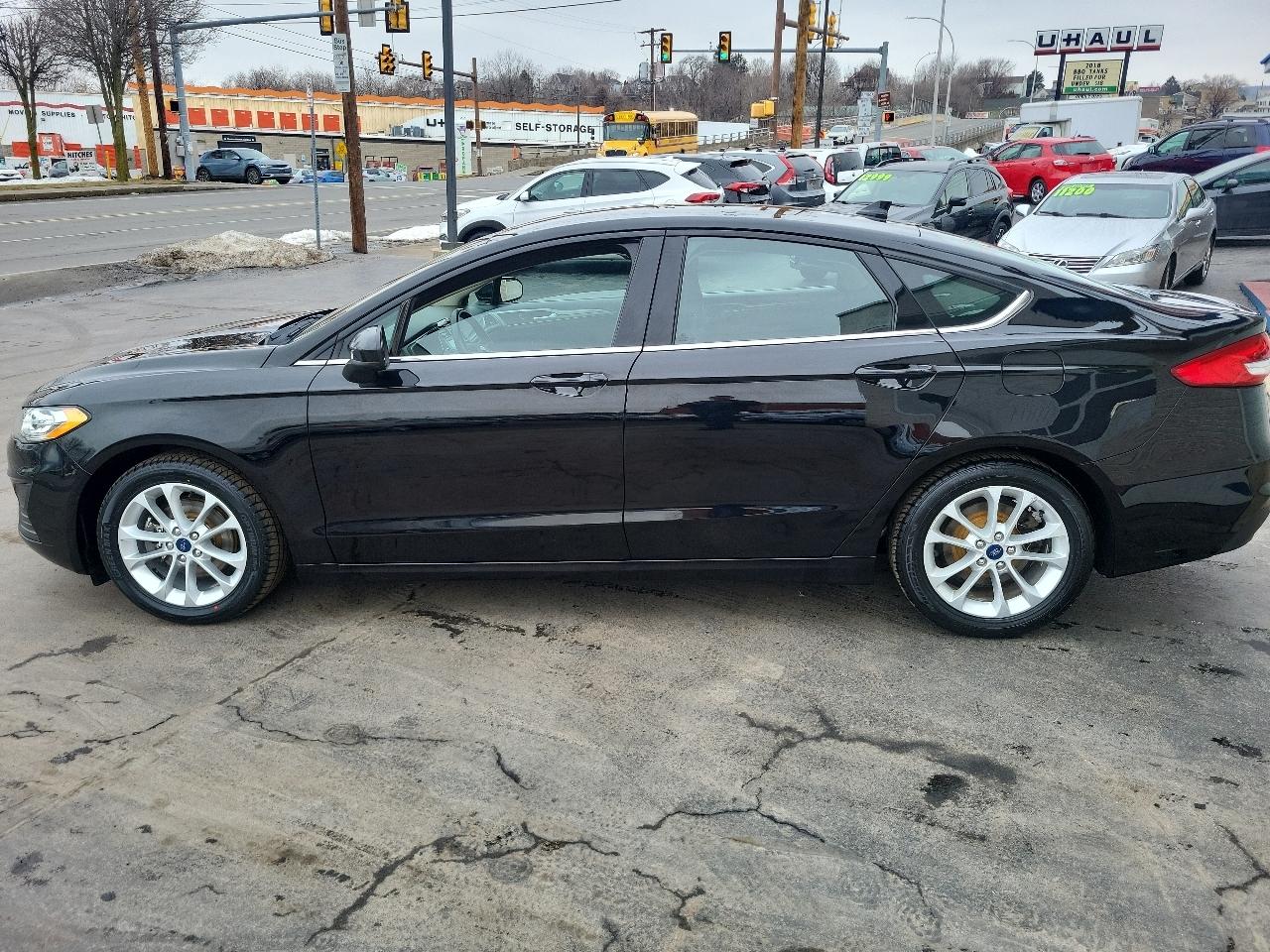 Ford Fusion SE FWD 2019