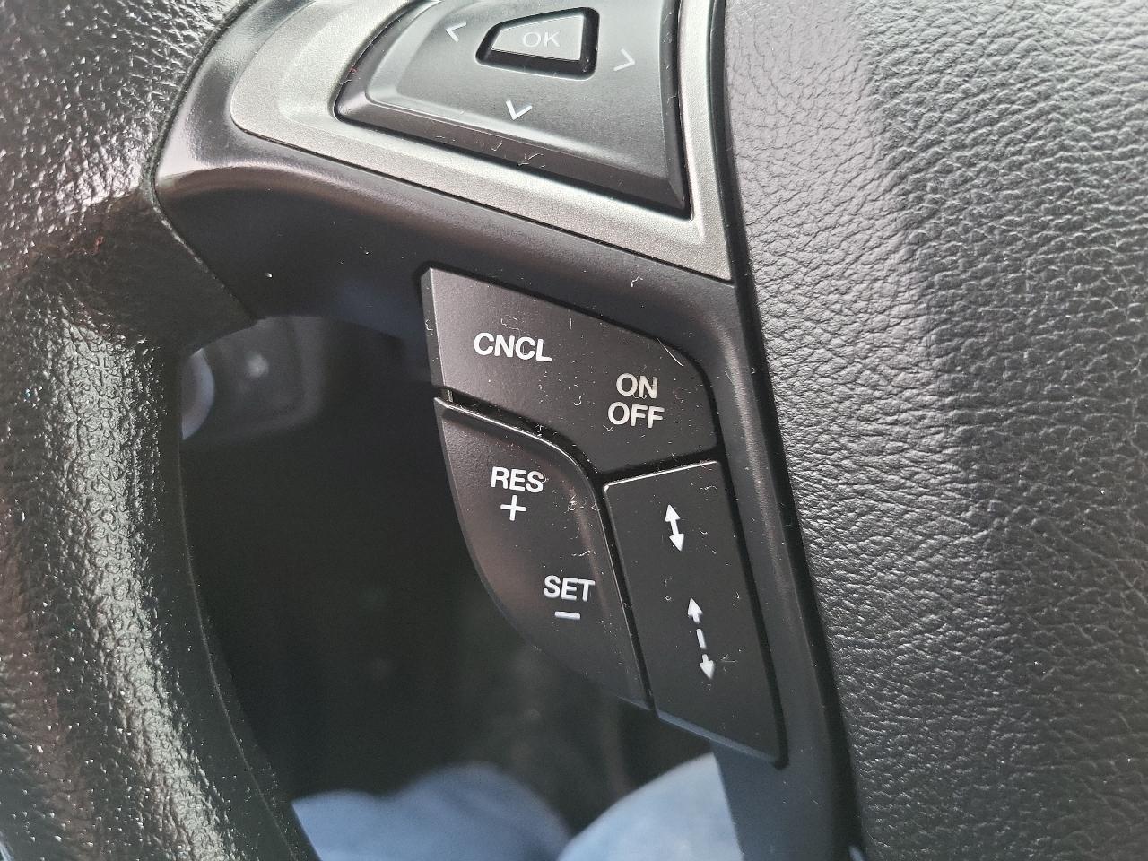 Ford Fusion SE FWD 2019