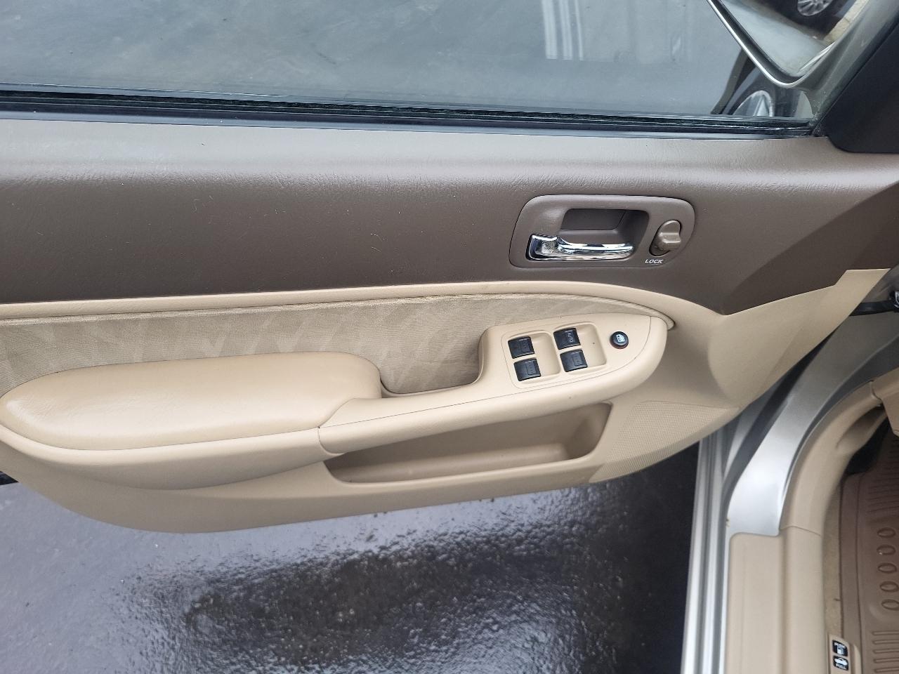 Honda Civic 4dr Sdn EX Auto 2004