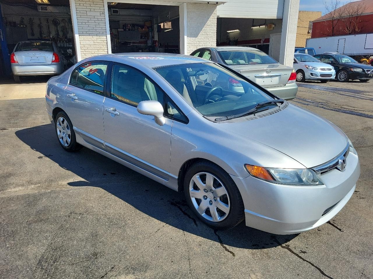 Honda Civic Sdn 4dr AT LX 2007
