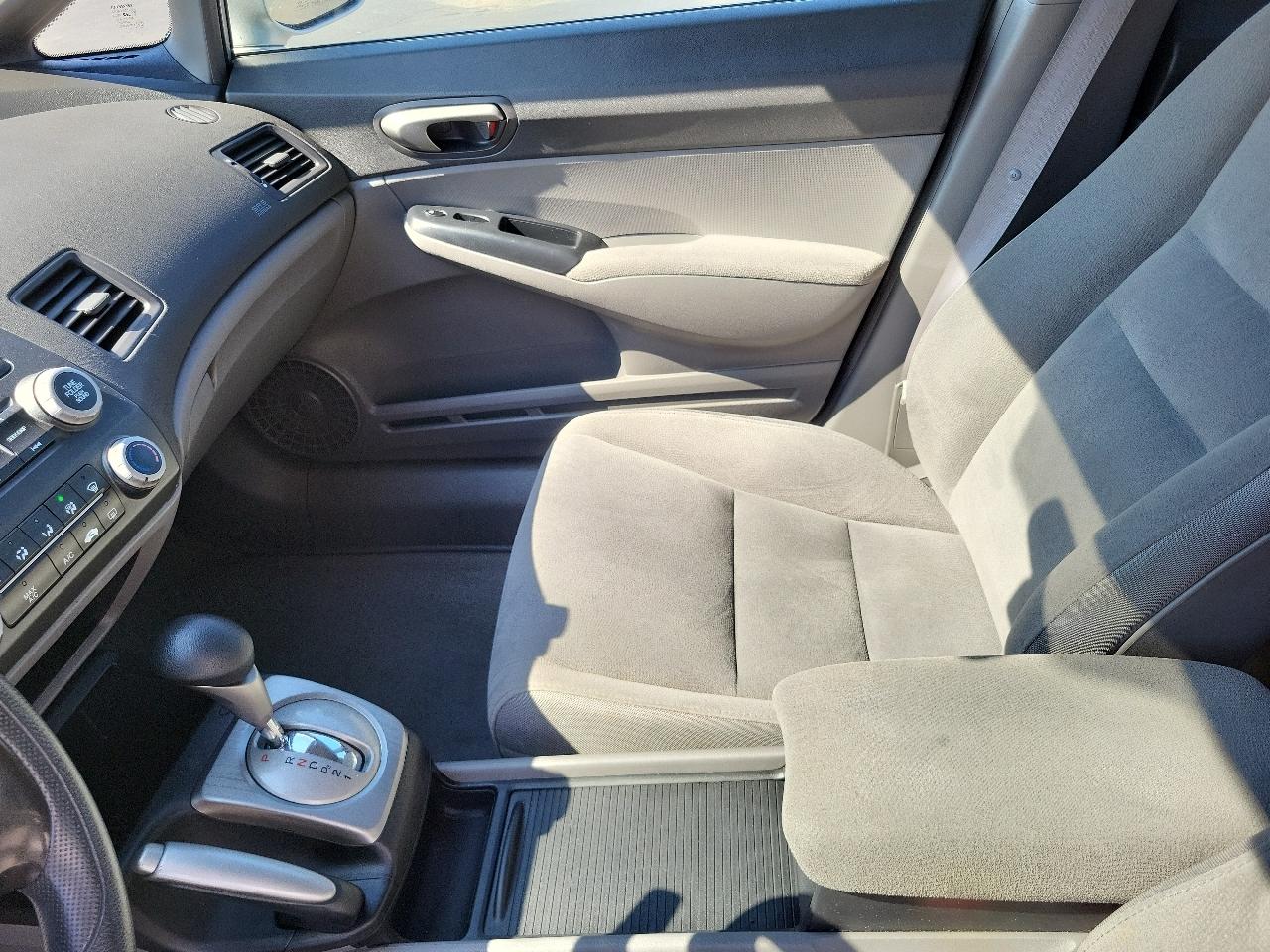 Honda Civic Sdn 4dr AT LX 2007