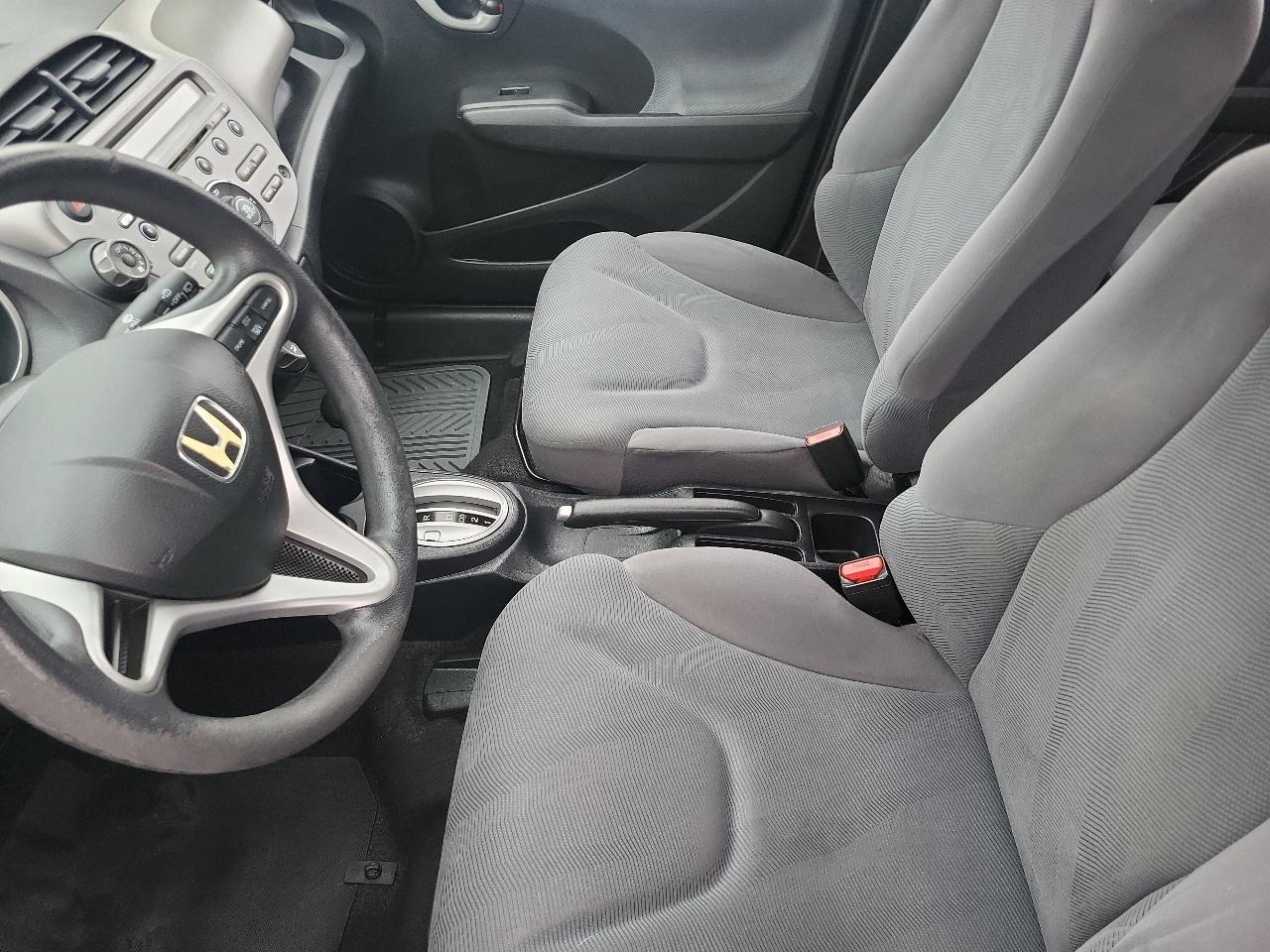 Honda Fit 5dr HB Auto 2012