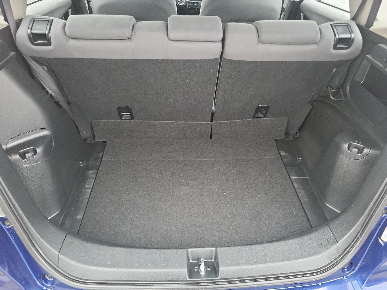 Honda Fit 5dr HB Auto 2012