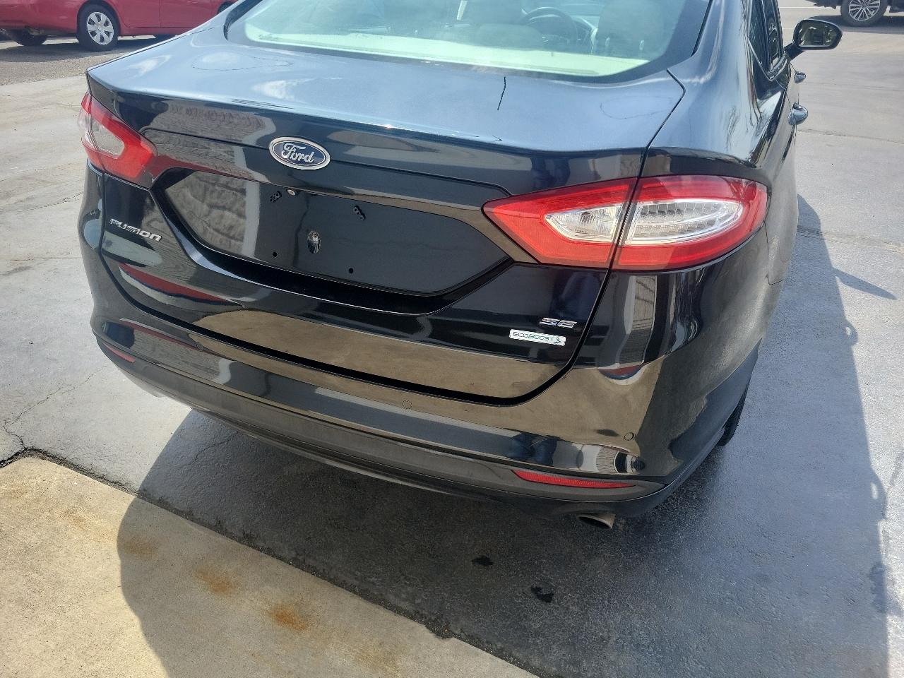 Ford Fusion 4dr Sdn SE FWD 2015
