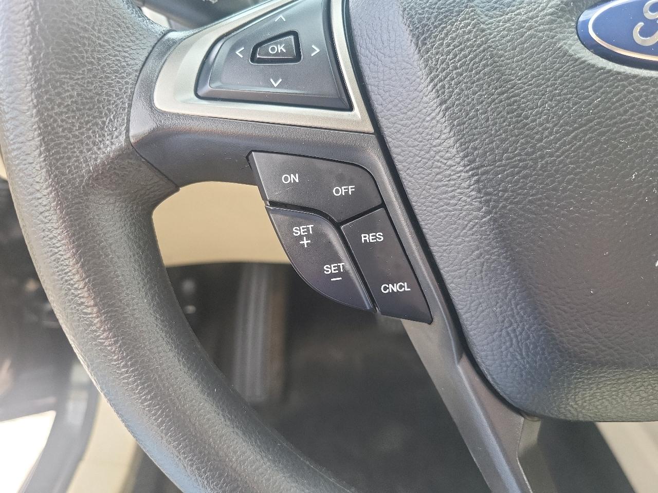 Ford Fusion 4dr Sdn SE FWD 2015