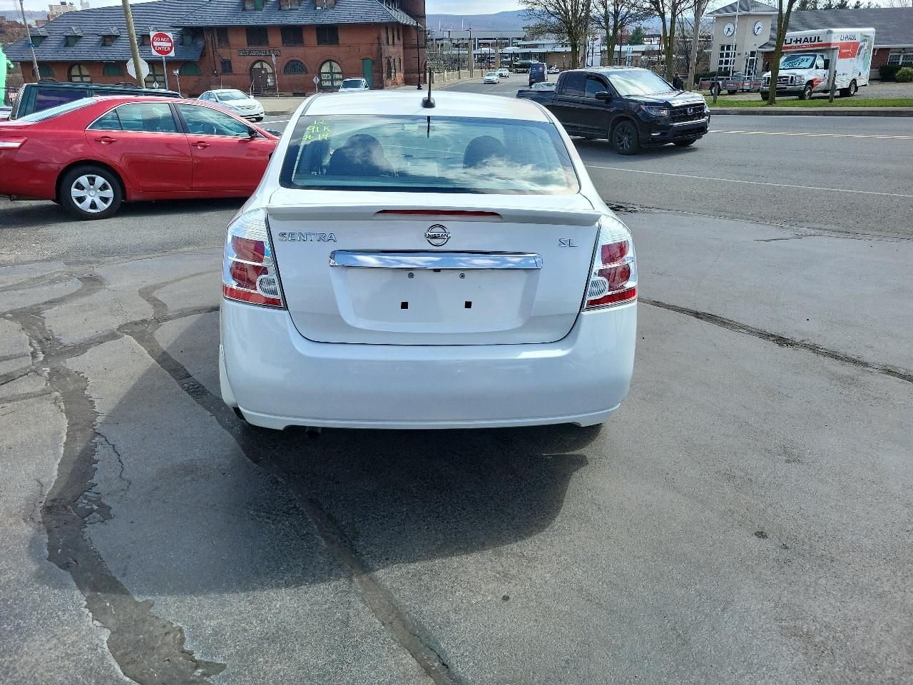 Nissan Sentra 4dr Sdn I4 CVT 2.0 SL 2012