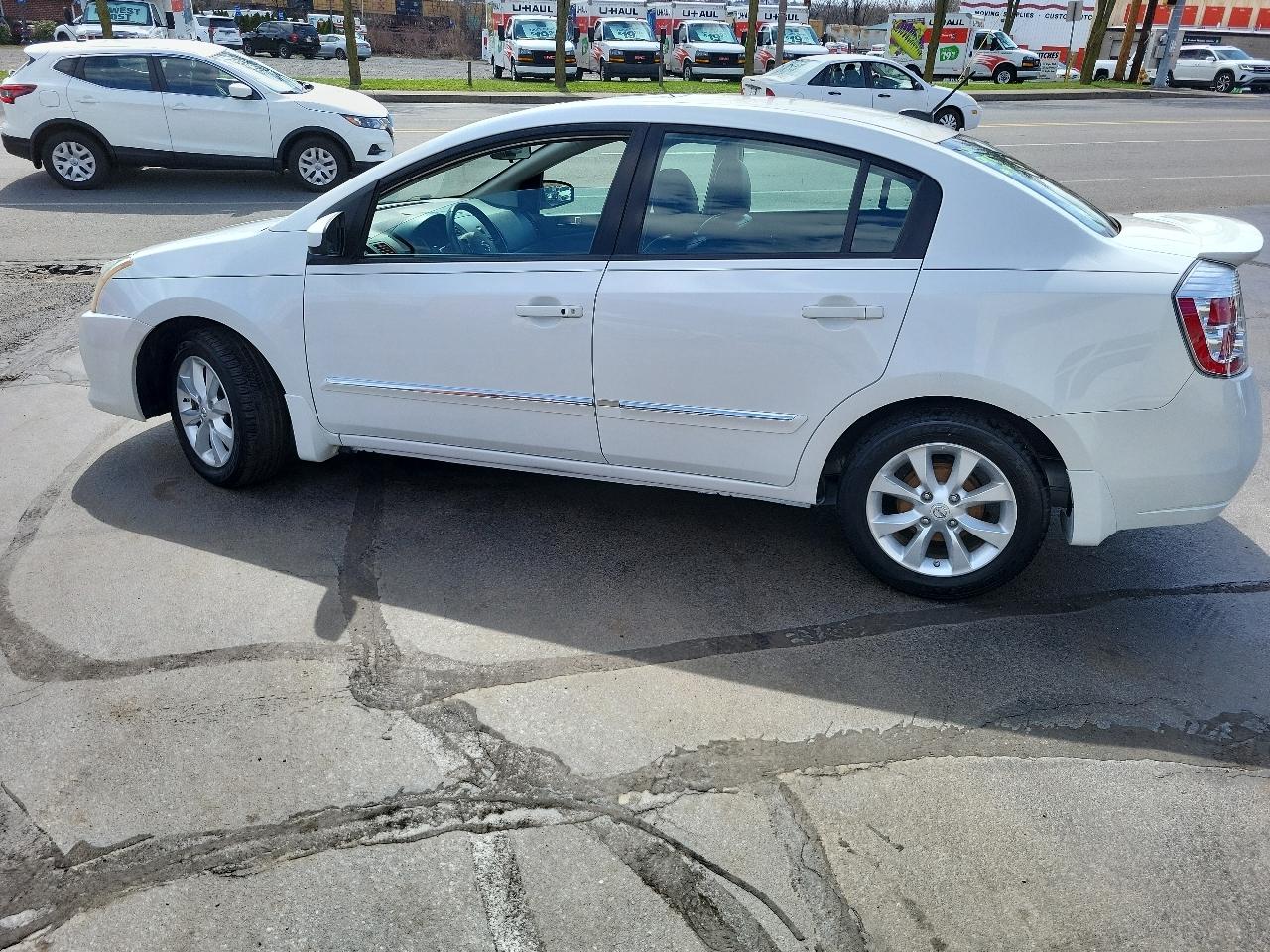 Nissan Sentra 4dr Sdn I4 CVT 2.0 SL 2012