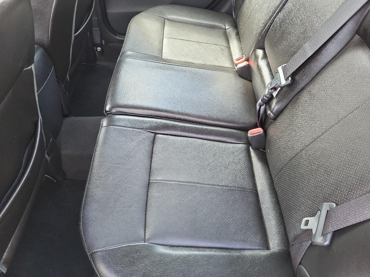 Nissan Sentra 4dr Sdn I4 CVT 2.0 SL 2012