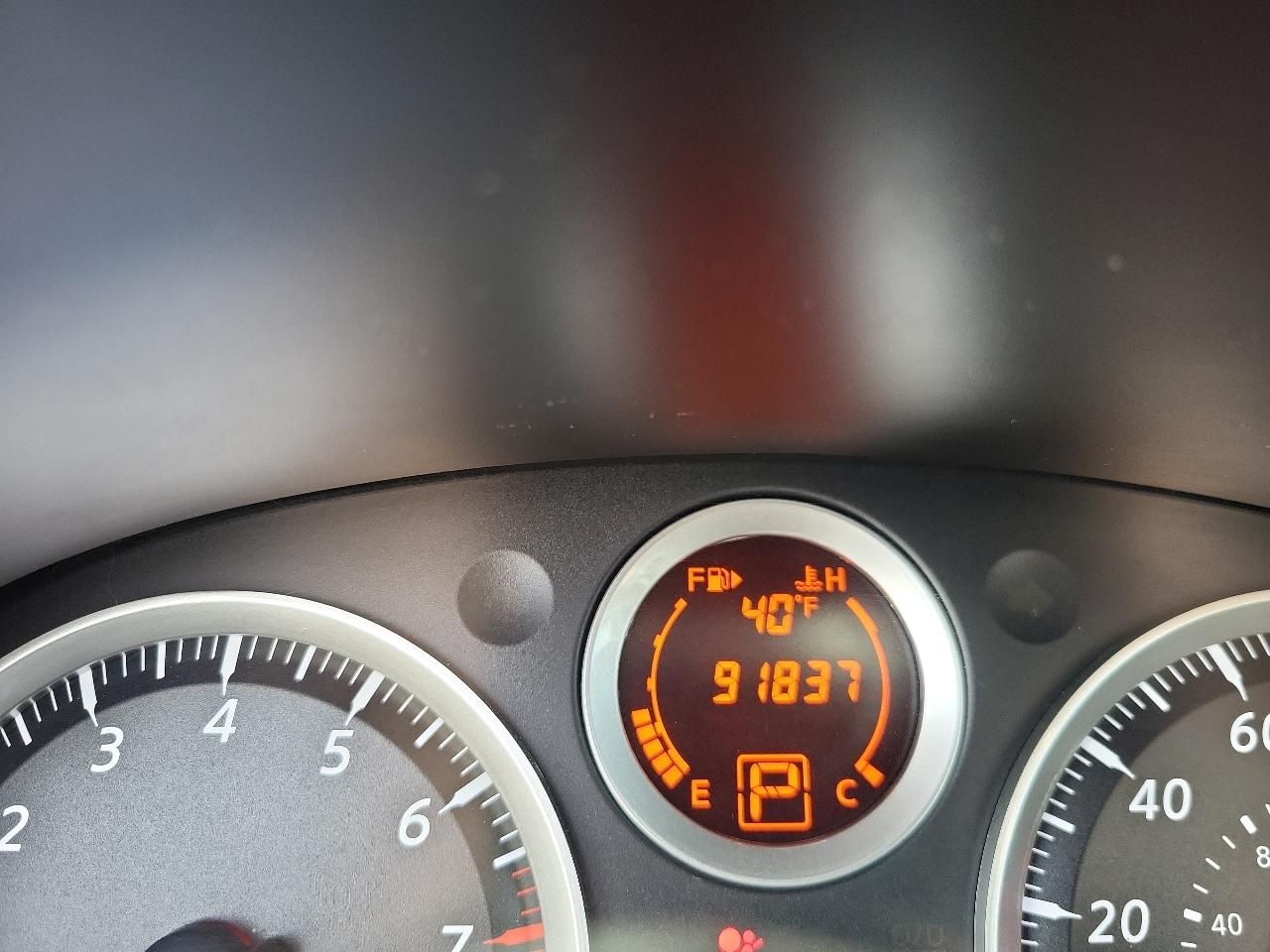 Nissan Sentra 4dr Sdn I4 CVT 2.0 SL 2012