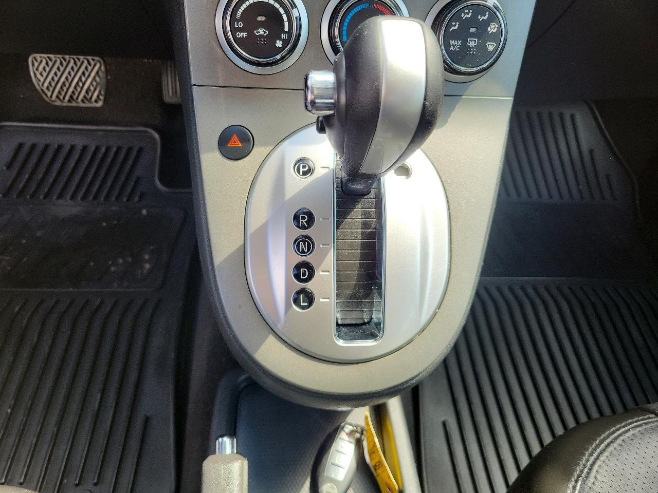 Nissan Sentra 4dr Sdn I4 CVT 2.0 SL 2012