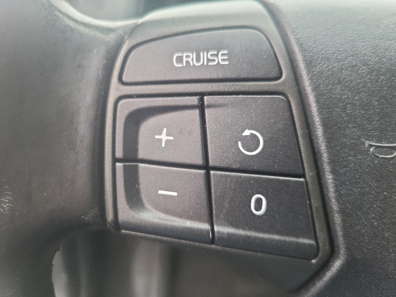 Volvo S40 4dr Sdn Auto FWD 2010