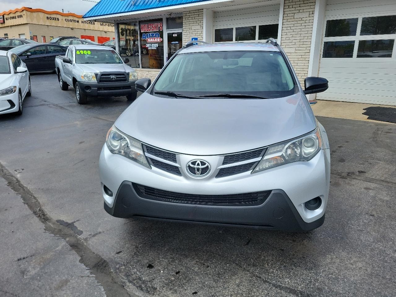 Toyota RAV4 AWD 4dr LE (Natl) 2014
