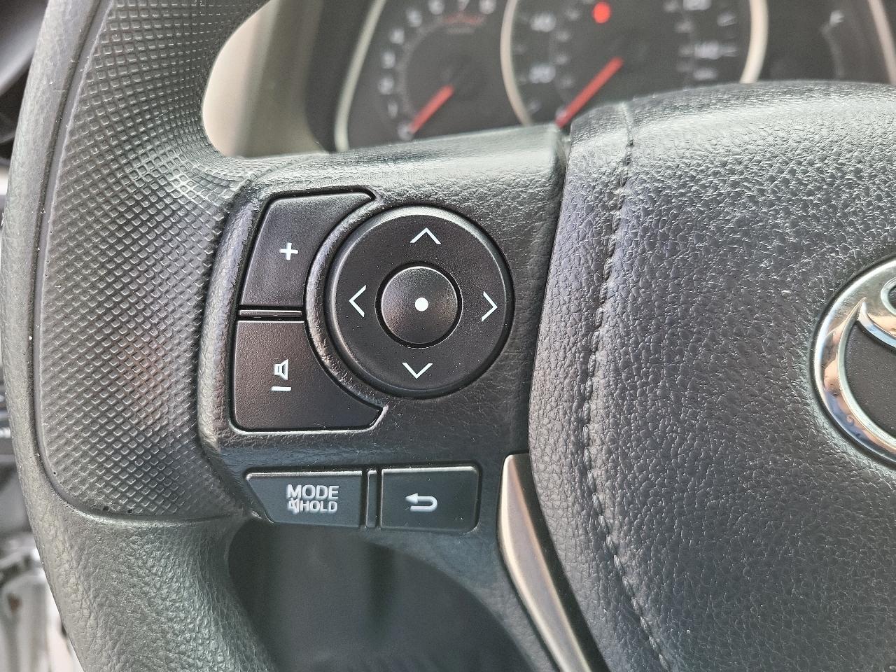 Toyota RAV4 AWD 4dr LE (Natl) 2014