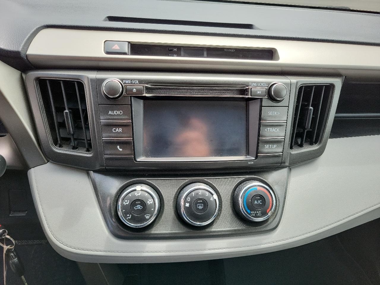 Toyota RAV4 AWD 4dr LE (Natl) 2014