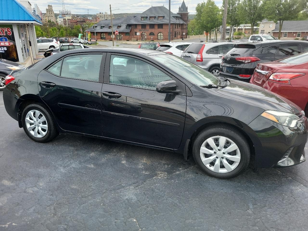 Toyota Corolla 4dr Sdn CVT S w/Special Edition Pkg (Natl) 2016