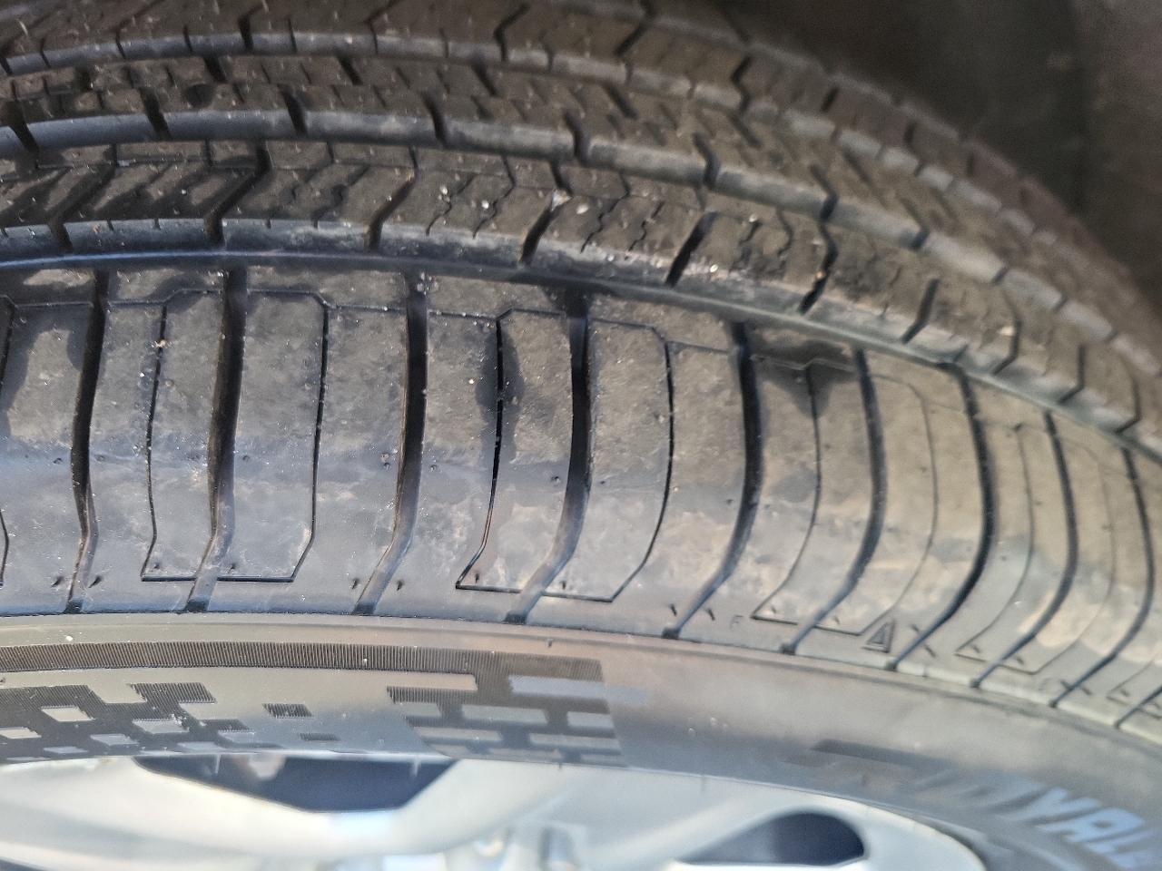 Toyota RAV4 4WD 4dr 4-cyl 4-Spd AT (Natl) 2011