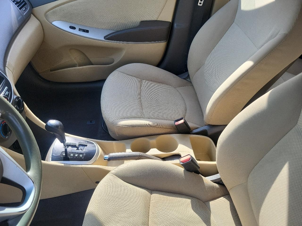 Hyundai Accent 4dr Sdn Auto GLS 2014