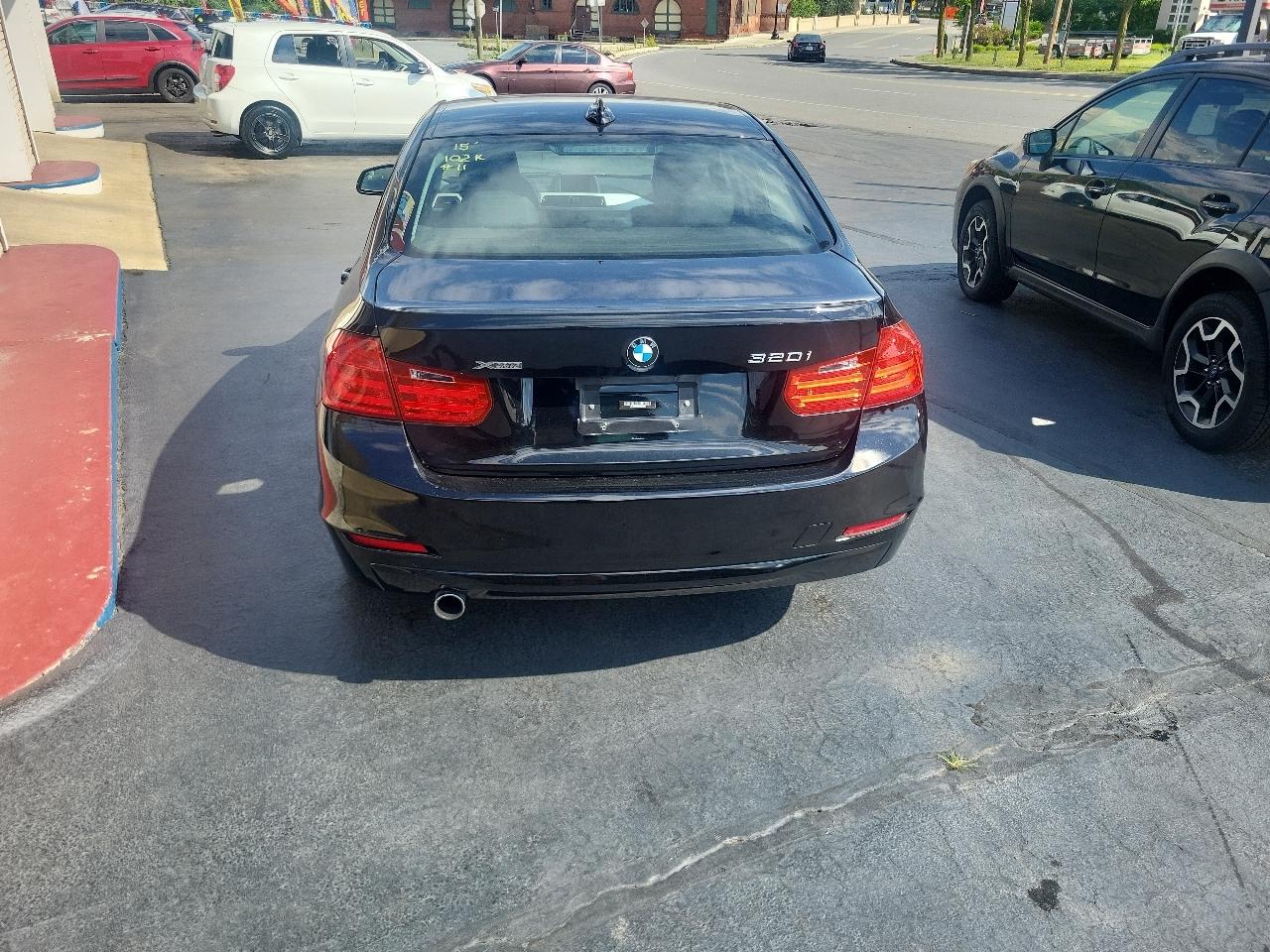 BMW 3 Series 4dr Sdn 320i xDrive AWD 2015