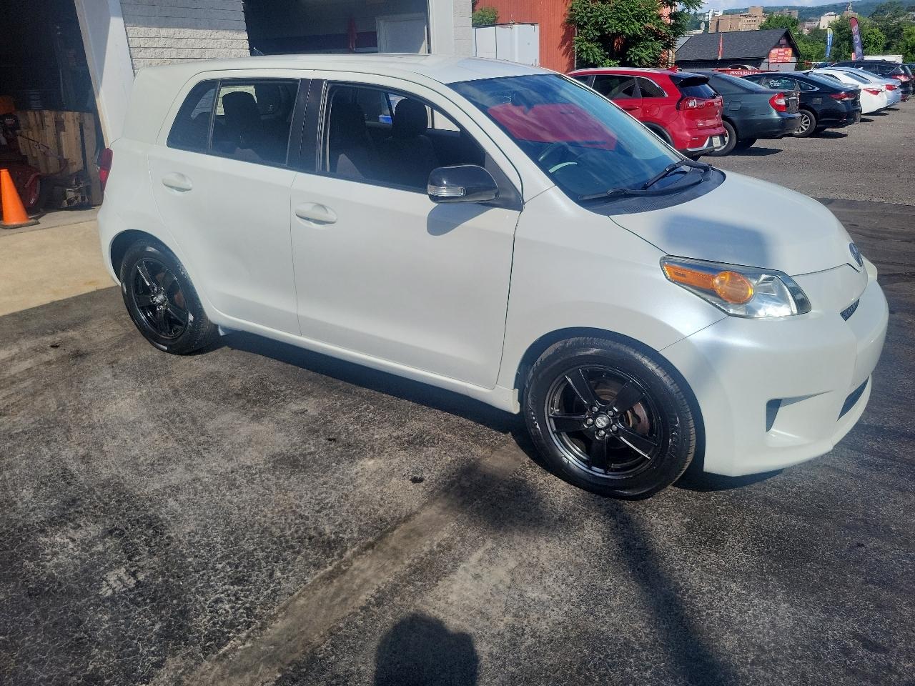 Scion xD 5dr HB Man (Natl) 2012