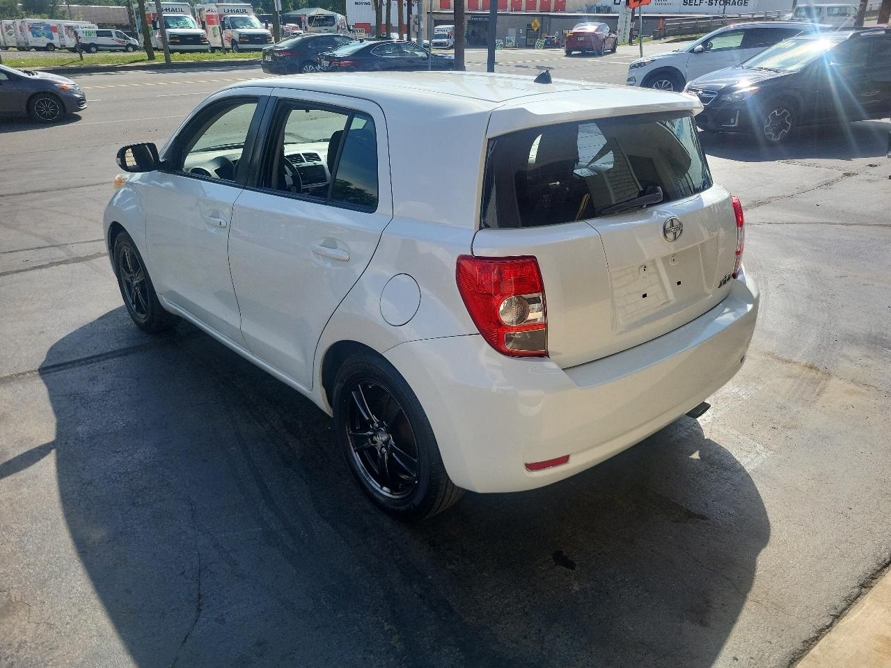 Scion xD 5dr HB Man (Natl) 2012